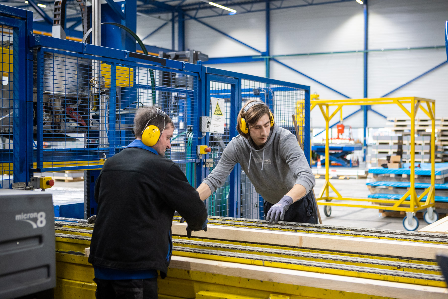 Angajat in productie